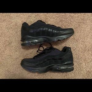 Air max 95 triple black size 6 , brand new